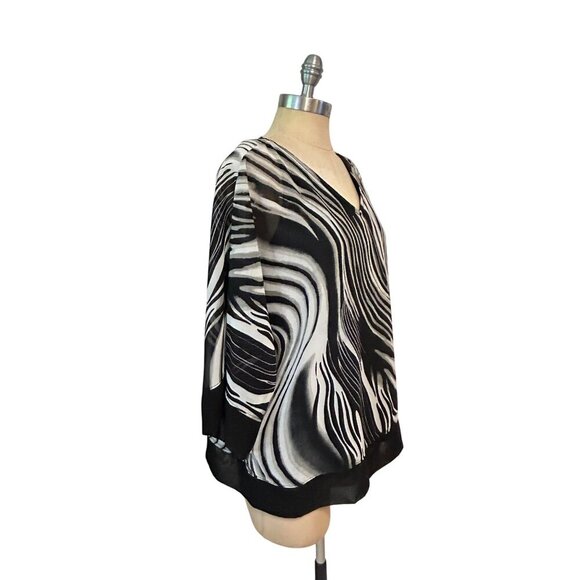 Easywear by Chico's Dancing Zebra 3/4 Sleeve Top Blouse Top 2 Large - Picture 2 of 5